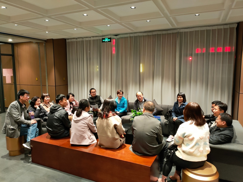 20211202_社市委召開(kāi)會(huì)議，學(xué)習(xí)中共十九屆六中會(huì)議和汕頭市第十二次黨代會(huì)精神.jpg